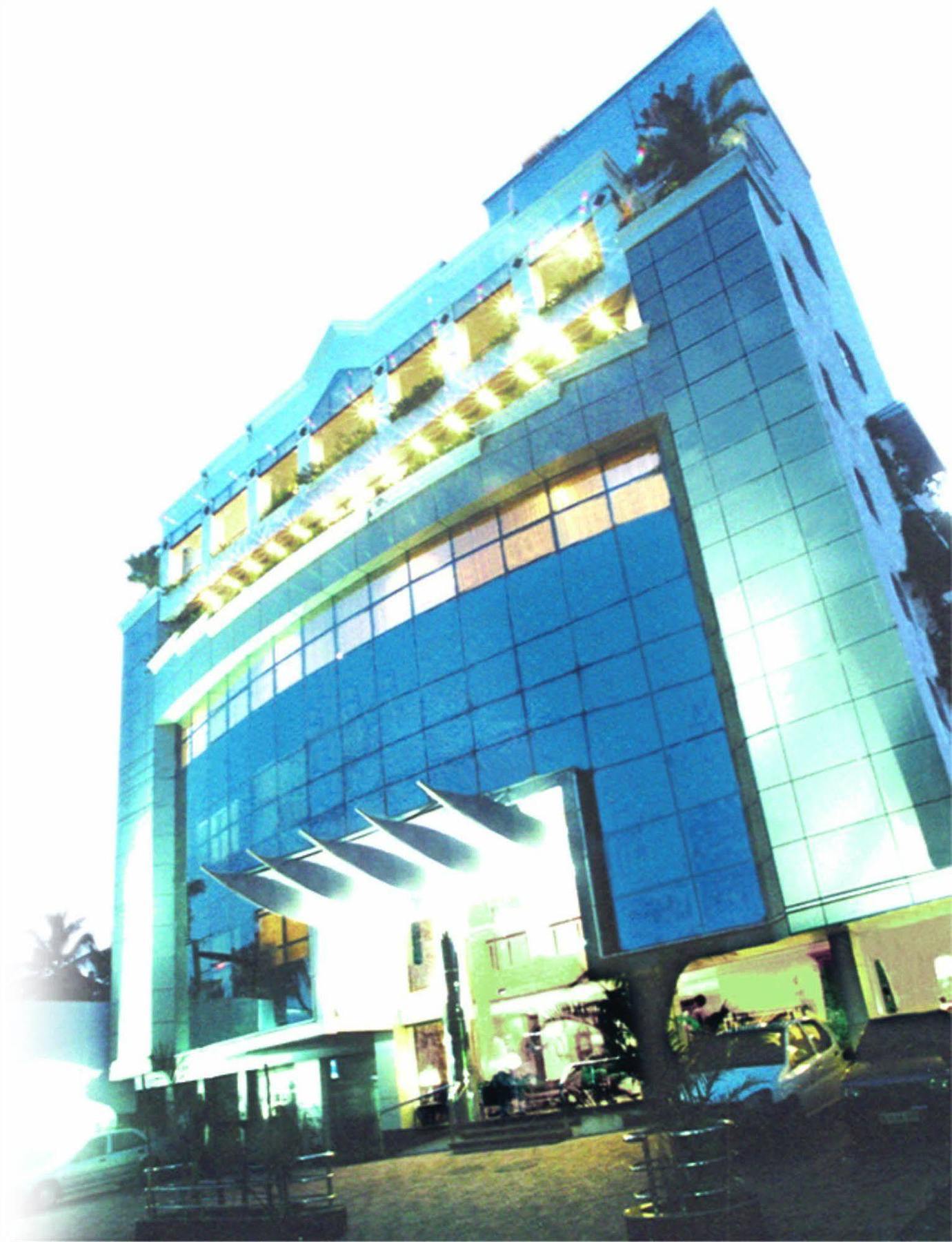 Maurya Rajadhani Thiruvananthapuram Eksteriør billede